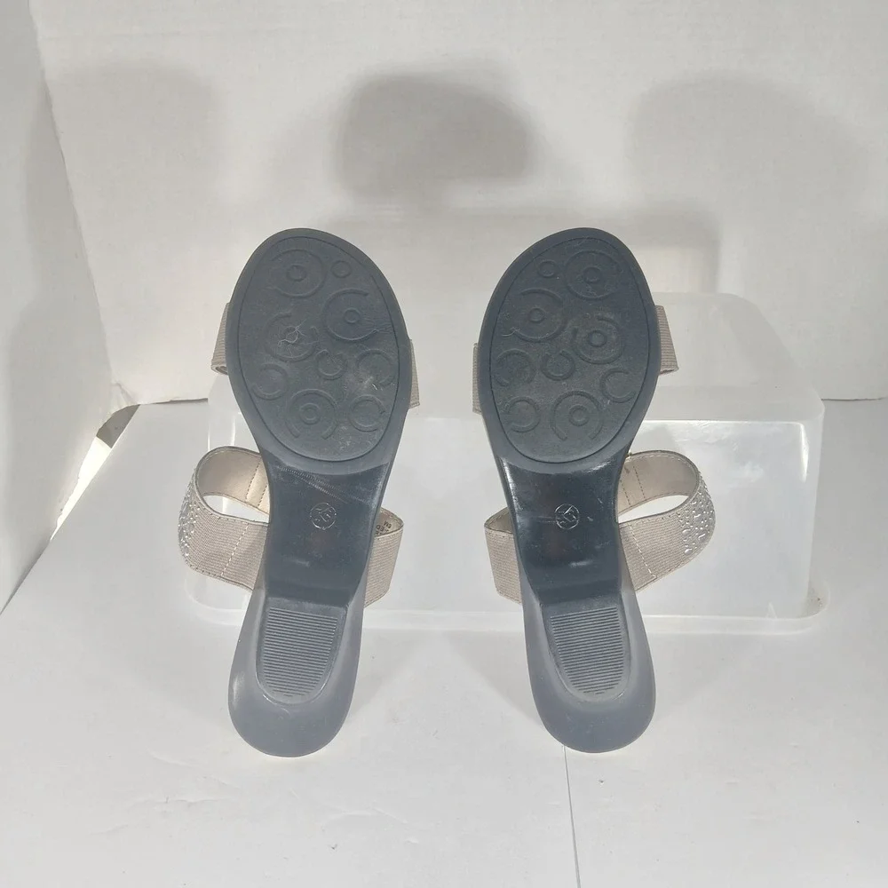 Karen Scott Eddina Sandals 6M Champagne Pewter‎ Rhinestone Low Wedge Slide Shoes